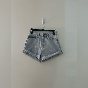 Wild Fable, Light washed, Size 25 Jean shorts
